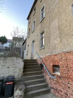 2 Mehrfamilienhäuser (im Paket) in Bahnhofsnähe – Bild 1 von 2